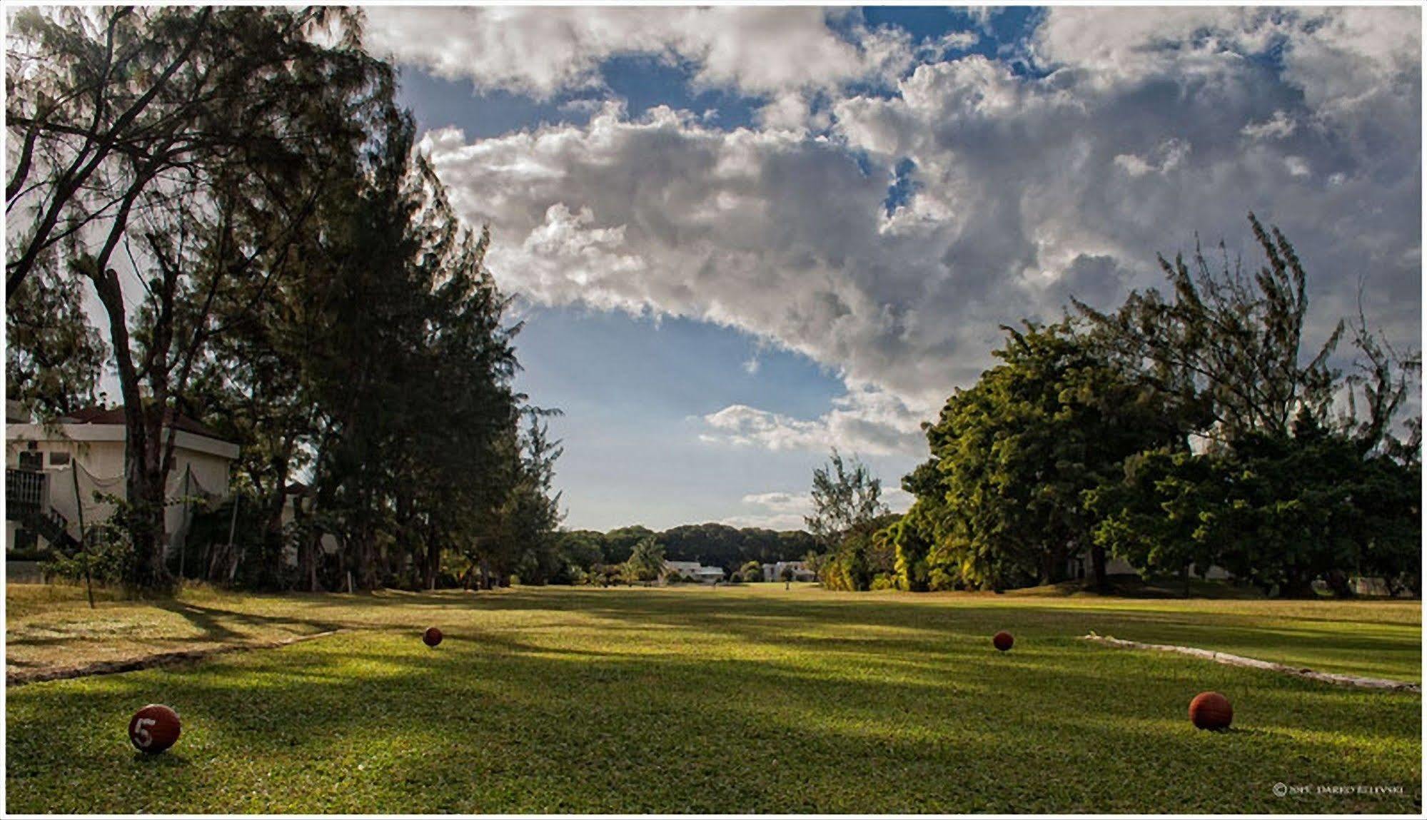 شقة Plum Tree Club كرايست تشيرش المظهر الخارجي الصورة